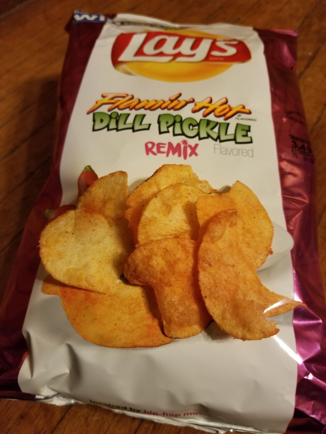 lay's dill pickle chips